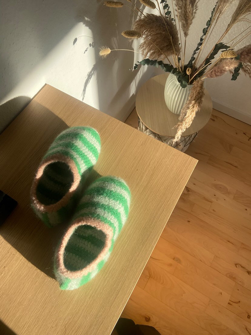 Hækleopskrift - Godske Slippers m. video