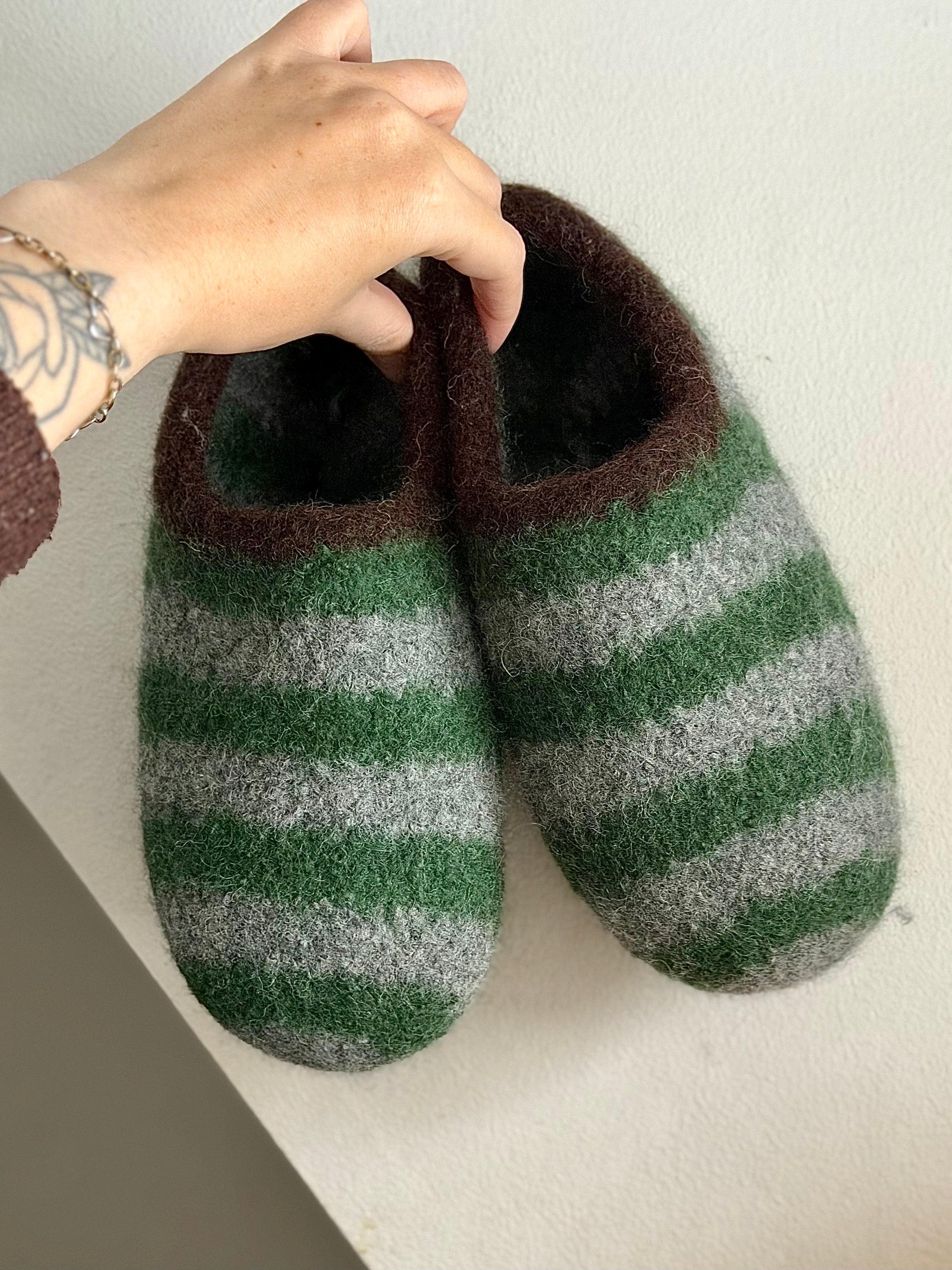 Godske Slippers Kids English